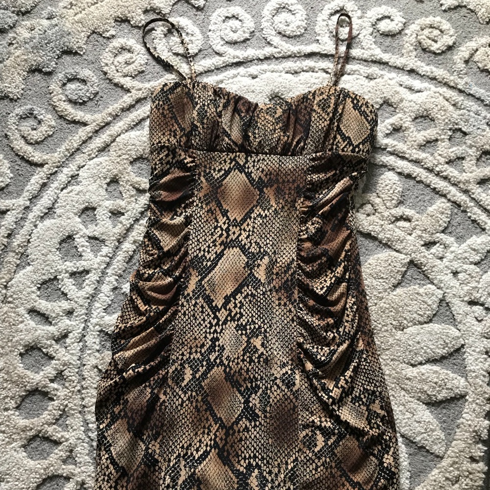 Snake skin print spaghetti strap tight dress